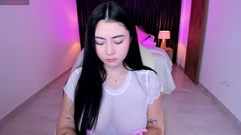 Snapshot of gia_lowry chatting on 12, 1, 2025 Gia lowry online show from 12, 1, 2025