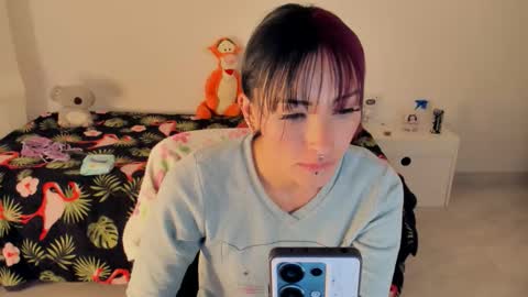 GIA WHITE Independet  online show from 13, 10, 2025