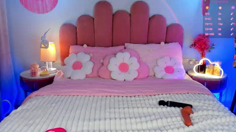 Gia online show from 14, 9, 2025