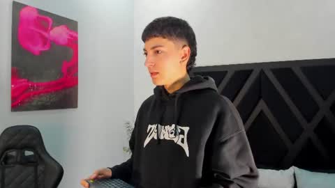 Snapshot of gian_rossii chatting on 25, 6, 2026 GIAN online show from 25, 6, 2026