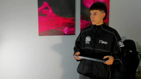 Snapshot of gian_rossii chatting on 1, 7, 2026 GIAN online show from 1, 7, 2026
