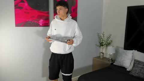 Snapshot of gian_rossii chatting on 2, 7, 2026 GIAN online show from 2, 7, 2026