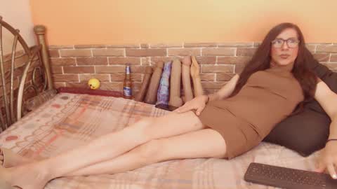 Snapshot of gianina_cd chatting on 1, 12, 2024 Gianina online show from 1, 12, 2024