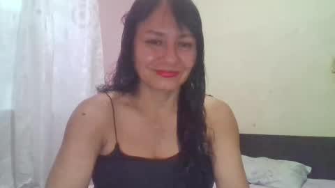 gianna165909 online show from 25, 1, 2025