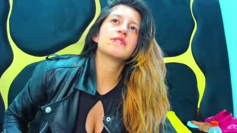 GiaRoussel online show from 8, 3, 2025