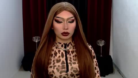 Gia X online show from 8, 1, 2025