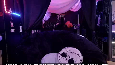 Snapshot of gigglemethis22 chatting on 21, 9, 2025 Giggles online show from 21, 9, 2025