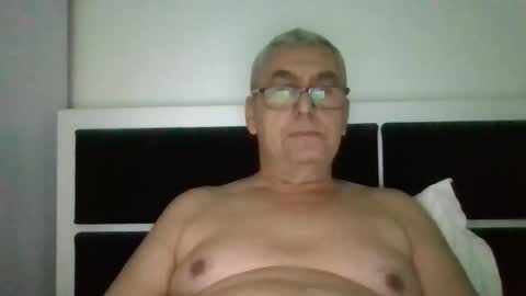 gigi1970 online show from 1, 11, 2025