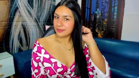 Snapshot of gigi_gilt_ chatting on 2, 3, 2025 Gigi 3 online show from 2, 3, 2025
