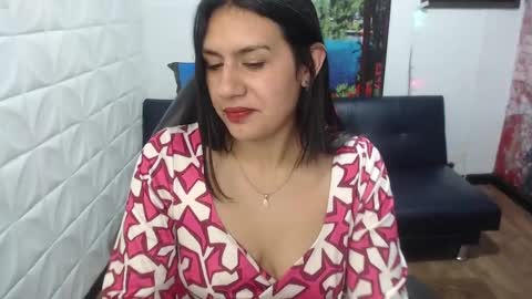 Snapshot of gigi_gilt_ chatting on 8, 3, 2025 Gigi 3 online show from 8, 3, 2025