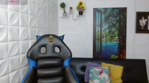 Snapshot of gigi_gilt_ chatting on 9, 5, 2026 Gigi 3 online show from 9, 5, 2026