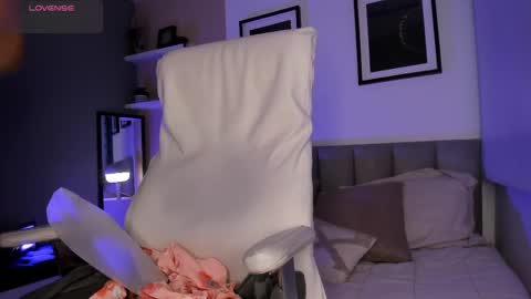 GIGI online show from 18, 10, 2025