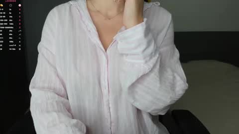 gigihadd online show from 12, 9, 2025