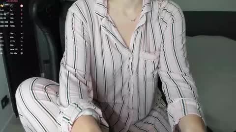 gigihadd online show from 25, 10, 2025