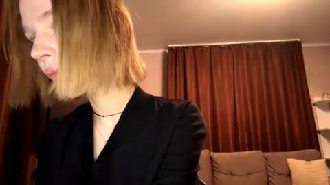 Molly online show from 14, 10, 2025