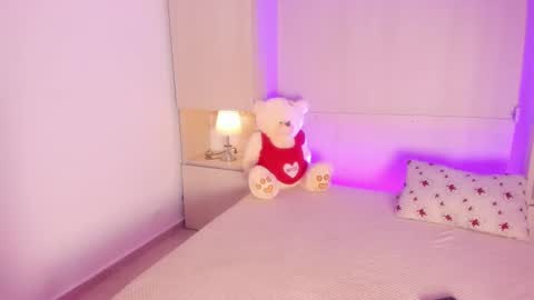 Gigi  online show from 5, 10, 2025