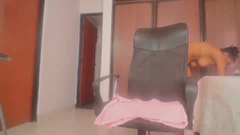 Snapshot of gigimiler8 chatting on 23, 9, 2025 Sharlotte online show from 23, 9, 2025