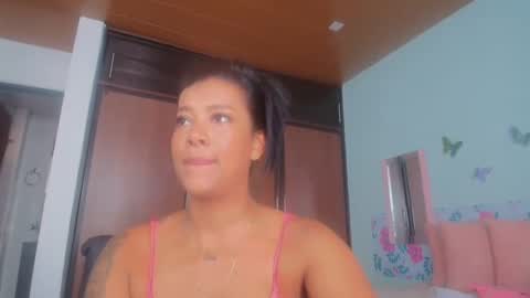 Snapshot of gigimiler8 chatting on 7, 10, 2025 Sharlotte online show from 7, 10, 2025