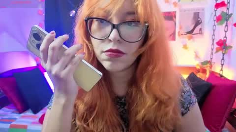 Snapshot of gigimooon chatting on 7, 6, 2026 gigimooon online show from 7, 6, 2026