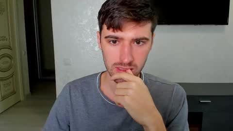 Snapshot of gilbertogonzales chatting on 5, 3, 2025 gilbertogonzales online show from 5, 3, 2025