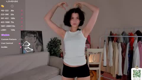 Mia online show from 7, 11, 2025