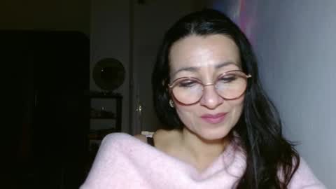 GinaONeon online show from 20, 1, 2025