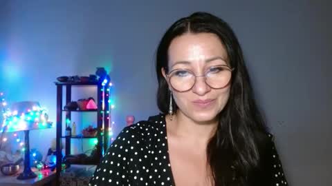GinaONeon online show from 4, 10, 2025