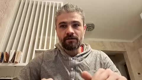 Snapshot of gindrie chatting on 12, 1, 2025 Gabriel online show from 12, 1, 2025