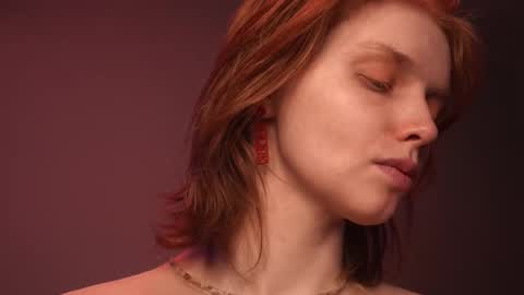        im expecting 350 thumbs up on my altar   online show from 6, 11, 2025