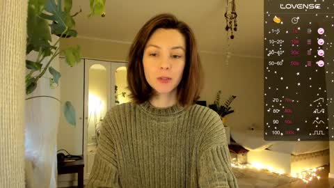 Snapshot of gingerbread__house chatting on 22, 12, 2024 Vasilisa online show from 22, 12, 2024