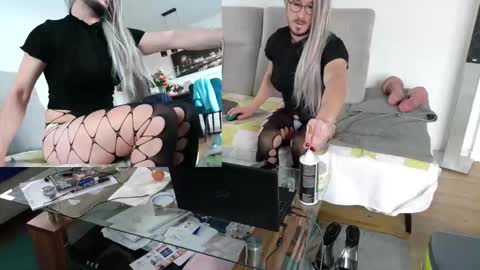 GingerPink online show from 3, 2, 2026