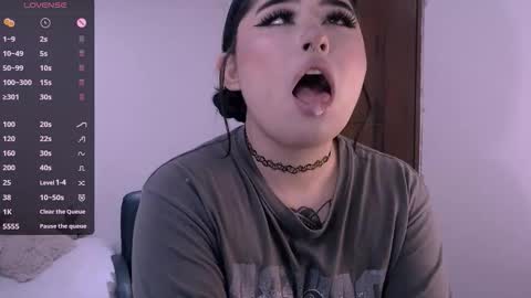 Snapshot of ginmeowuwu chatting on 27, 10, 2025 ginmeowuwu online show from 27, 10, 2025