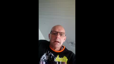 Snapshot of gino070 chatting on 3, 5, 2026 gino070 online show from 3, 5, 2026