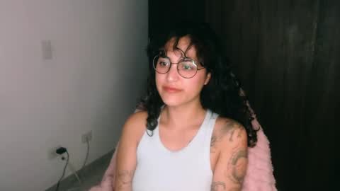 Snapshot of giny_bean chatting on 12, 5, 2026 giny_bean online show from 12, 5, 2026