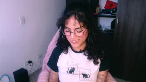 Snapshot of giny_bean chatting on 15, 5, 2026 giny_bean online show from 15, 5, 2026