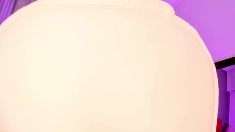 Giovanna  online show from 17, 9, 2025