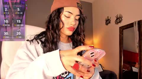 Giovanna  online show from 8, 10, 2025