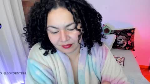 girl_inline online show from 5, 3, 2025