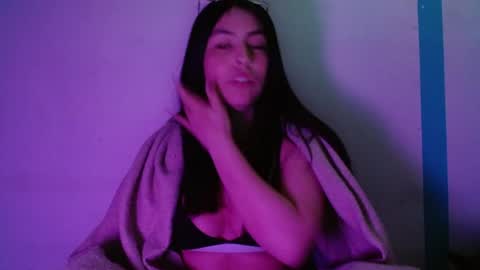 Snapshot of girl_marvel1 chatting on 14, 6, 2026 Alejandra online show from 14, 6, 2026