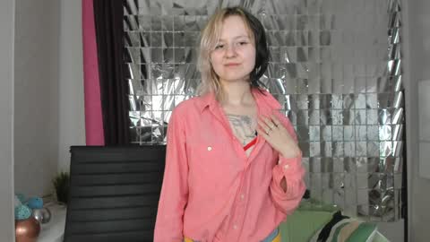 Snapshot of girl_next_doorr chatting on 21, 1, 2025 girl_next_doorr online show from 21, 1, 2025