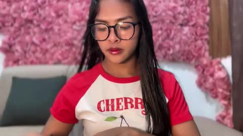 queen ronna online show from 7, 10, 2025