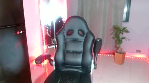 Ariana Sophia.  online show from 23, 2, 2025