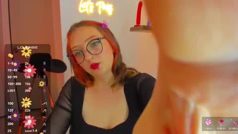 Snapshot of girlsativa chatting on 1, 10, 2025 Maze Thumbs up online show from 1, 10, 2025