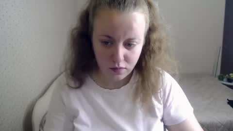 Snapshot of girlshyyy chatting on 1, 7, 2026 Lola online show from 1, 7, 2026