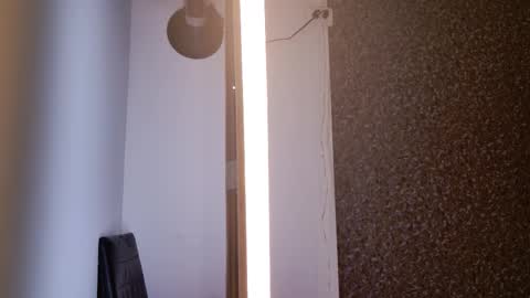     online show from 11, 10, 2025