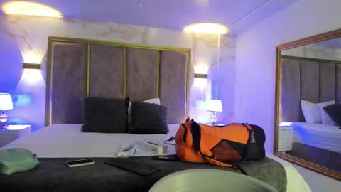     online show from 7, 3, 2026