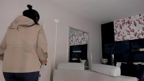 Snapshot of giselamaru chatting on 1, 6, 2026 online show from 1, 6, 2026