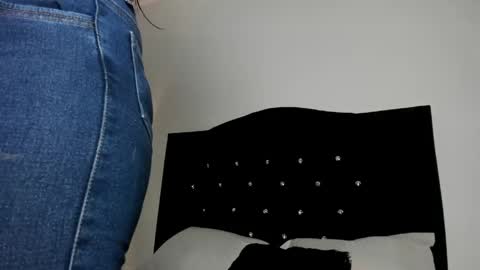 Snapshot of gisell_antonella chatting on 22, 4, 2026 Gisell online show from 22, 4, 2026