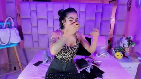 gisell_squirt online show from 1, 12, 2025