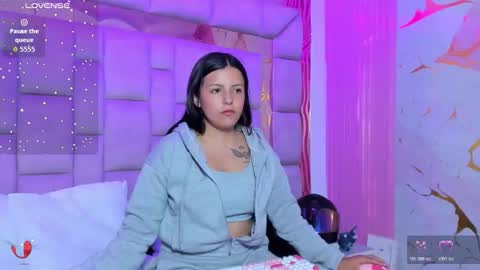 Snapshot of gisell_squirt chatting on 26, 5, 2026 gisell_squirt online show from 26, 5, 2026